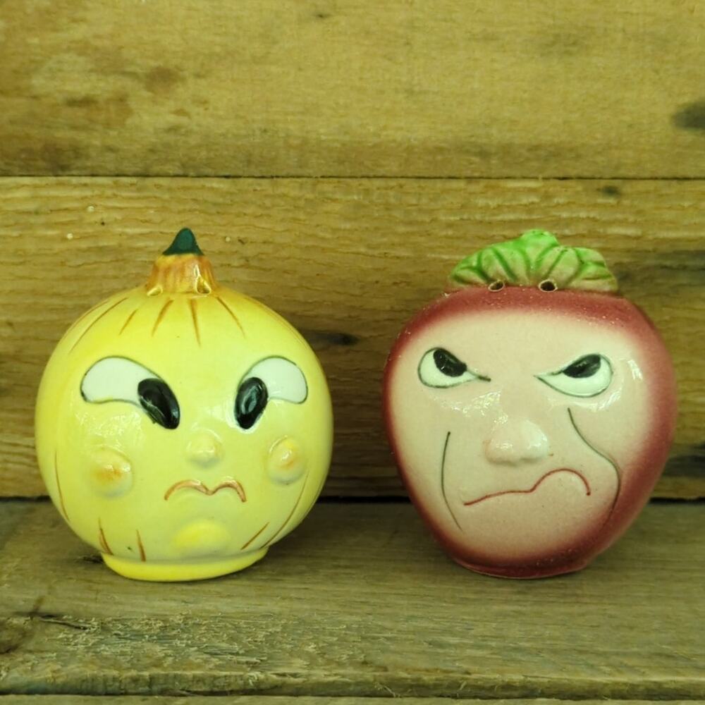Vintage Anthropomorphic Kitschy Vegetable Salt & Pepper Shakers by Lipper & Mann